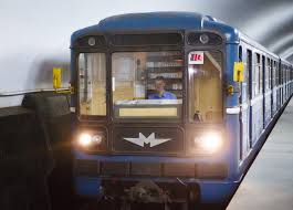 В Харькове девушка из-за ссоры с мужем прыгнула под поезд в метро &#8212; полиция