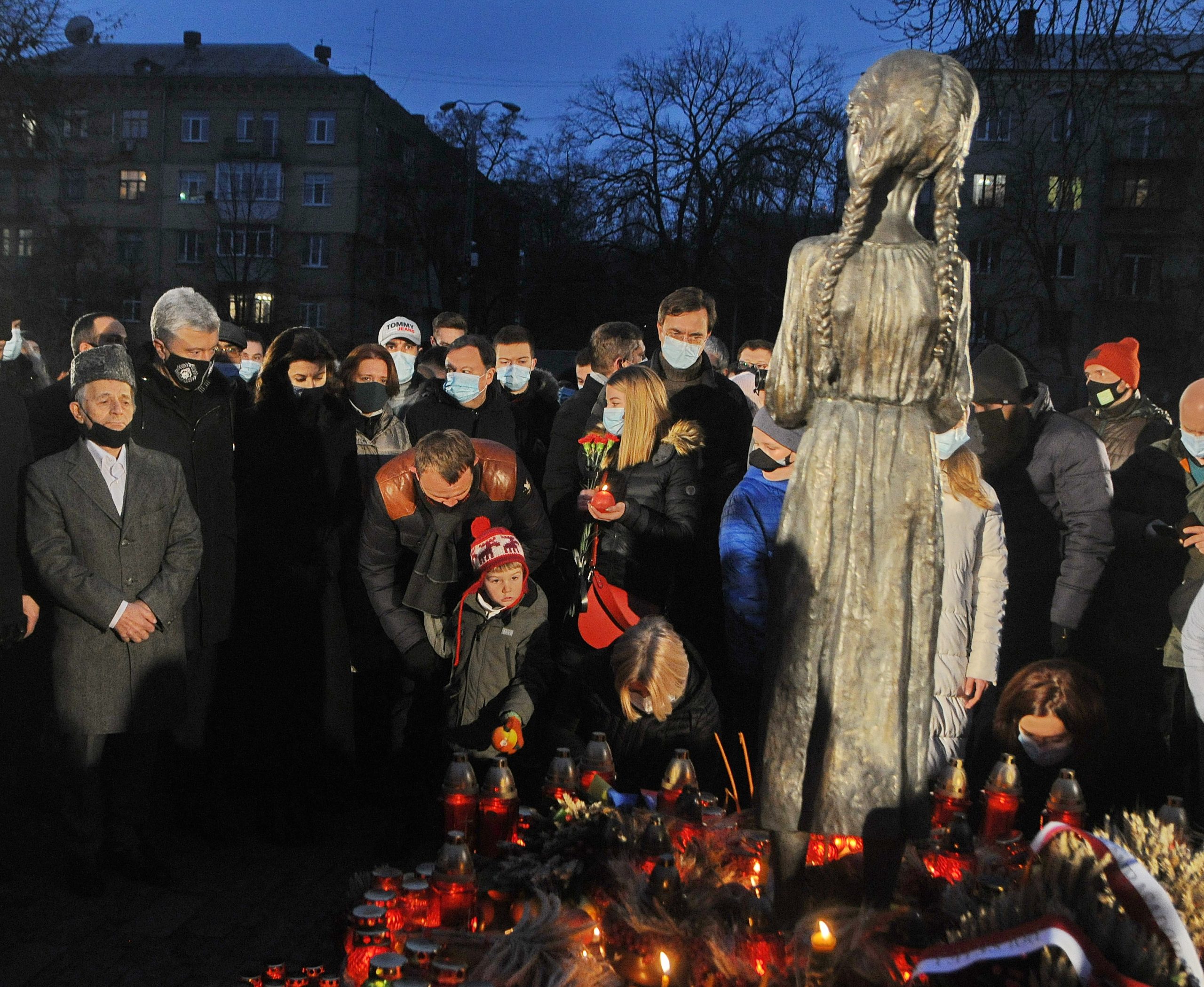 В Украине чтят память жертв Голодомора