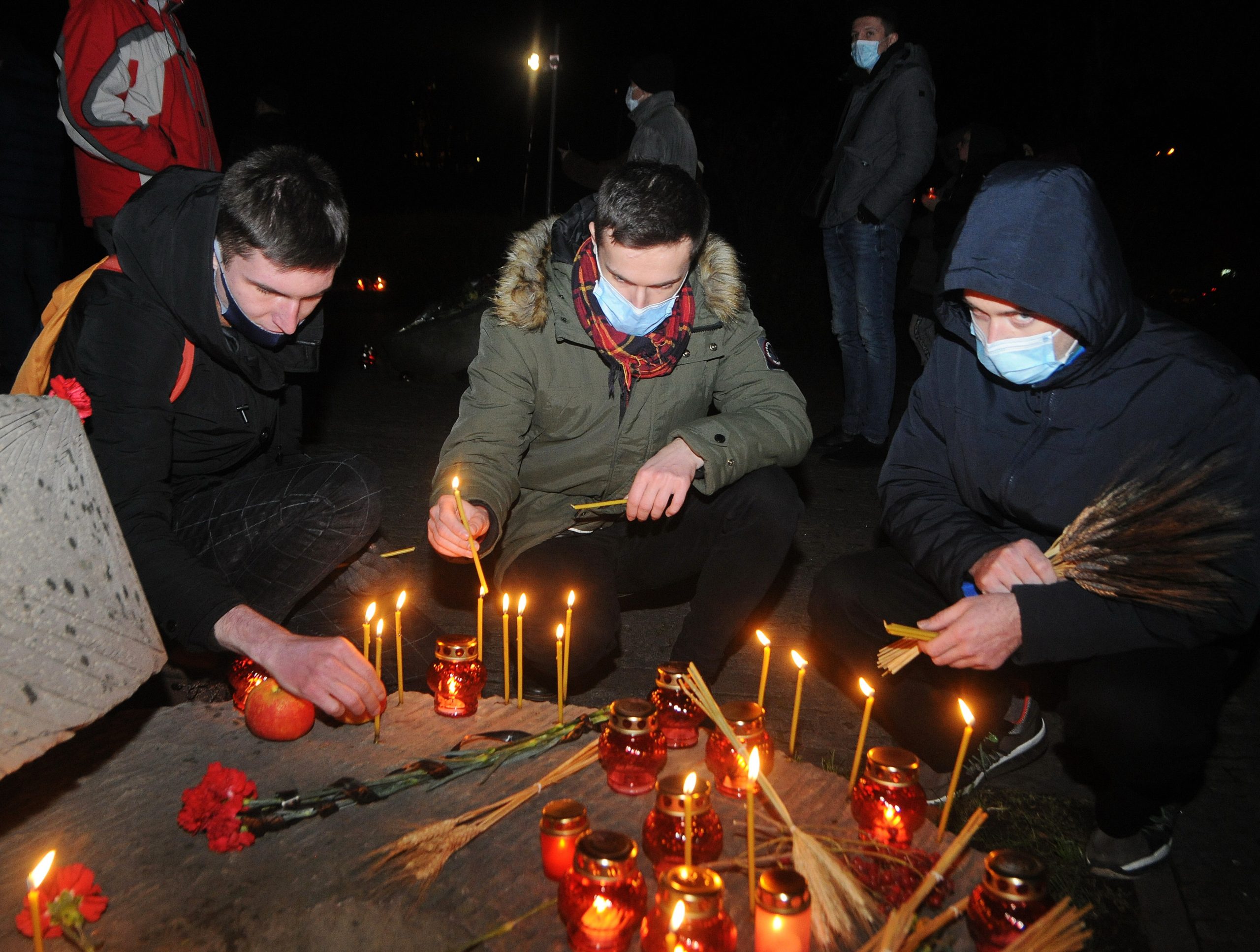 В Украине чтят память жертв Голодомора