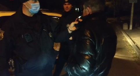 Надул в драгер 2,34 промилле: на Корчеватом в Киеве остановили Citroen с сильно пьяным водителем
