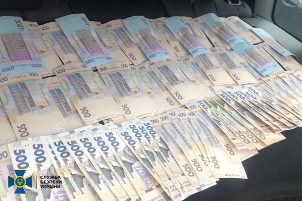 Железнодорожник погрел на взятке в 100 тысяч гривен