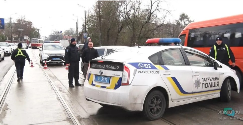 В центре Днепра патрульные попали в ДТП