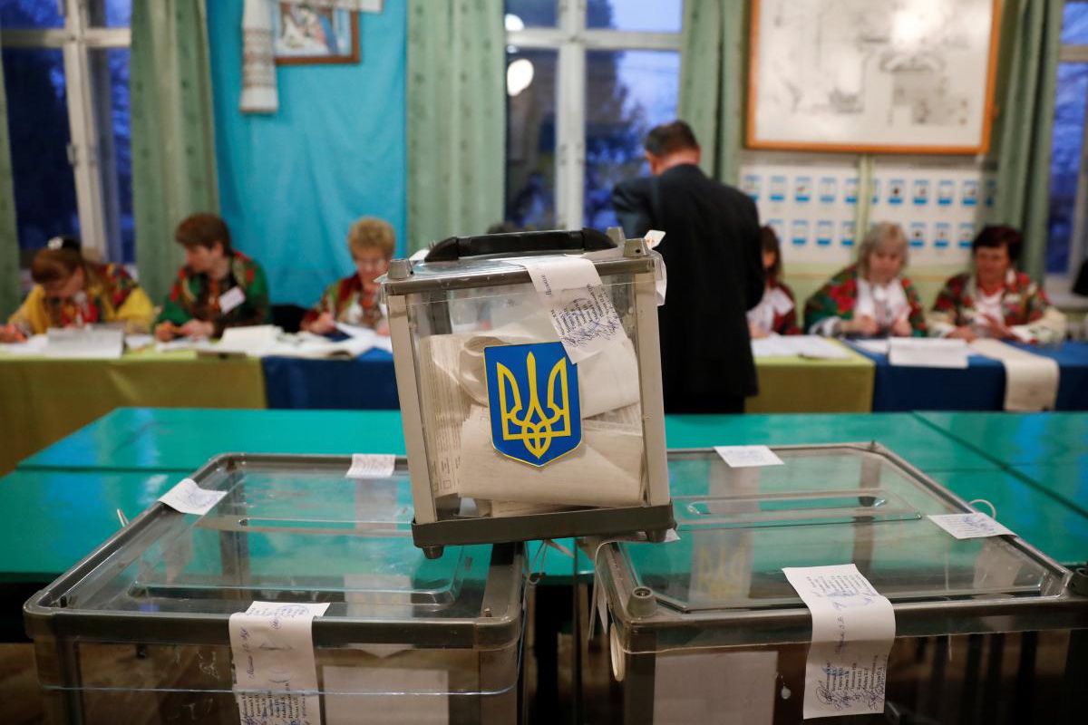 Второй тур местных выборов: СМИ узнали первые результаты