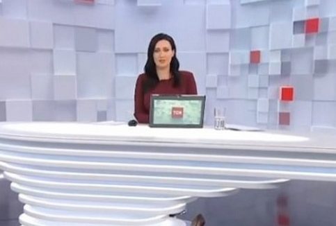 Известная украинская телеведущая оконфузилась с туфлями в прямом эфире