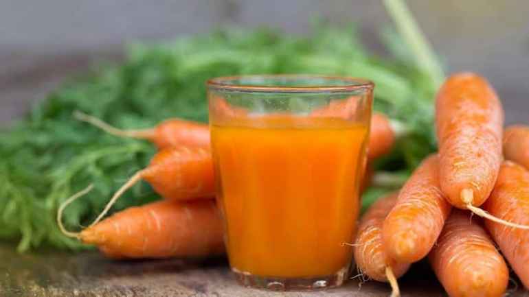 Медик рассказал, кому не стоит есть морковь