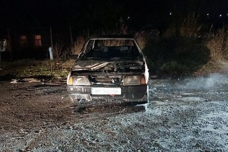 В Запорожской области сгорели три автомобиля