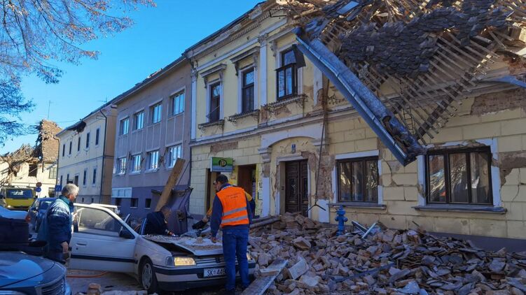 Землетрясение в Хорватии затронуло консульство Украины
