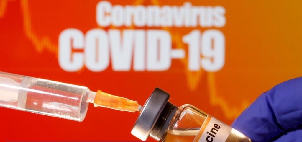 Вирусолог рассказала, нужно ли вакцинировать от коронавируса молодежь