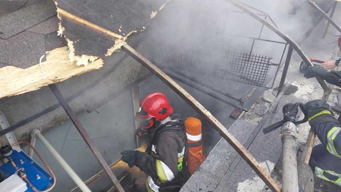 В Ровно из горящего ТРЦ эвакуировали 30 детей
