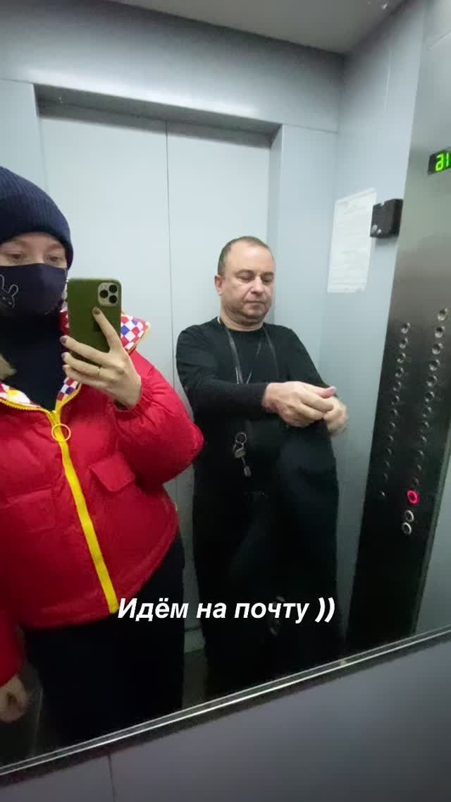  Молодую жену Виктора Павлика заподозрили в беременности