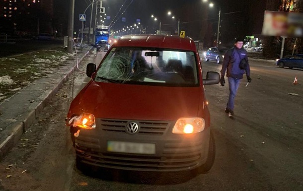 В Черкассах водитель Volkswagen сбил пенсионерку с внуком: женщина погибла, мальчик – в больнице