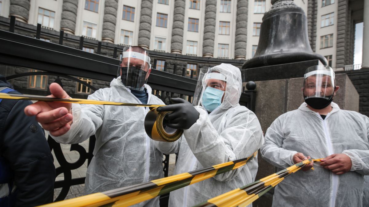 В Госпродпотребслужбе объяснили даты введения жесткого карантина