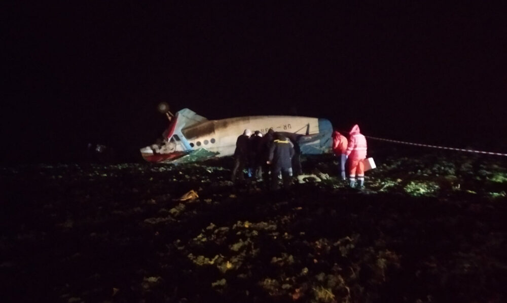 В Тернопольской области разбился самолет: появилось видео