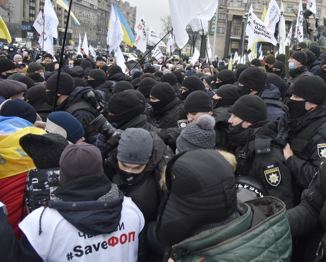 Акции протеста &#171;ФОПовцев&#187;: палатки и столкновения с правоохранителями