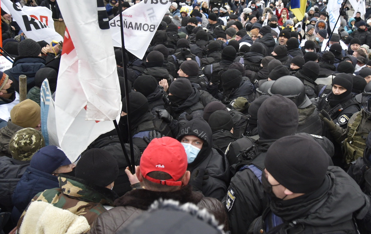 Акции протеста &#171;ФОПовцев&#187;: палатки и столкновения с правоохранителями