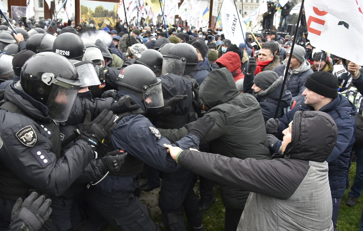 Акции протеста &#171;ФОПовцев&#187;: палатки и столкновения с правоохранителями
