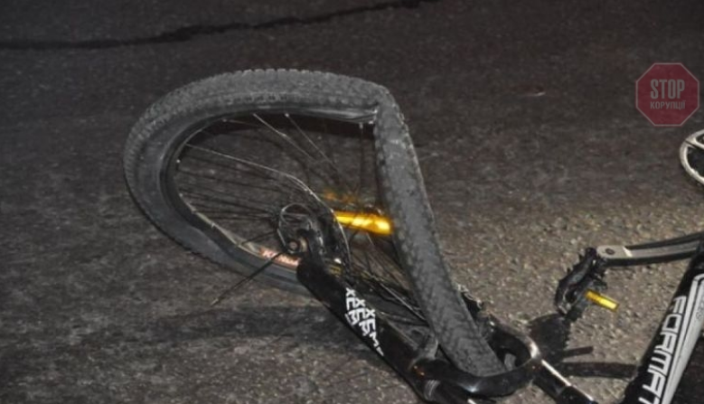 Грузовик насмерть сбил 65-летнего велосипедиста на Львовщине