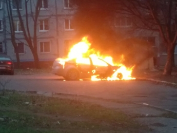В Запорожье сгорела Mazda