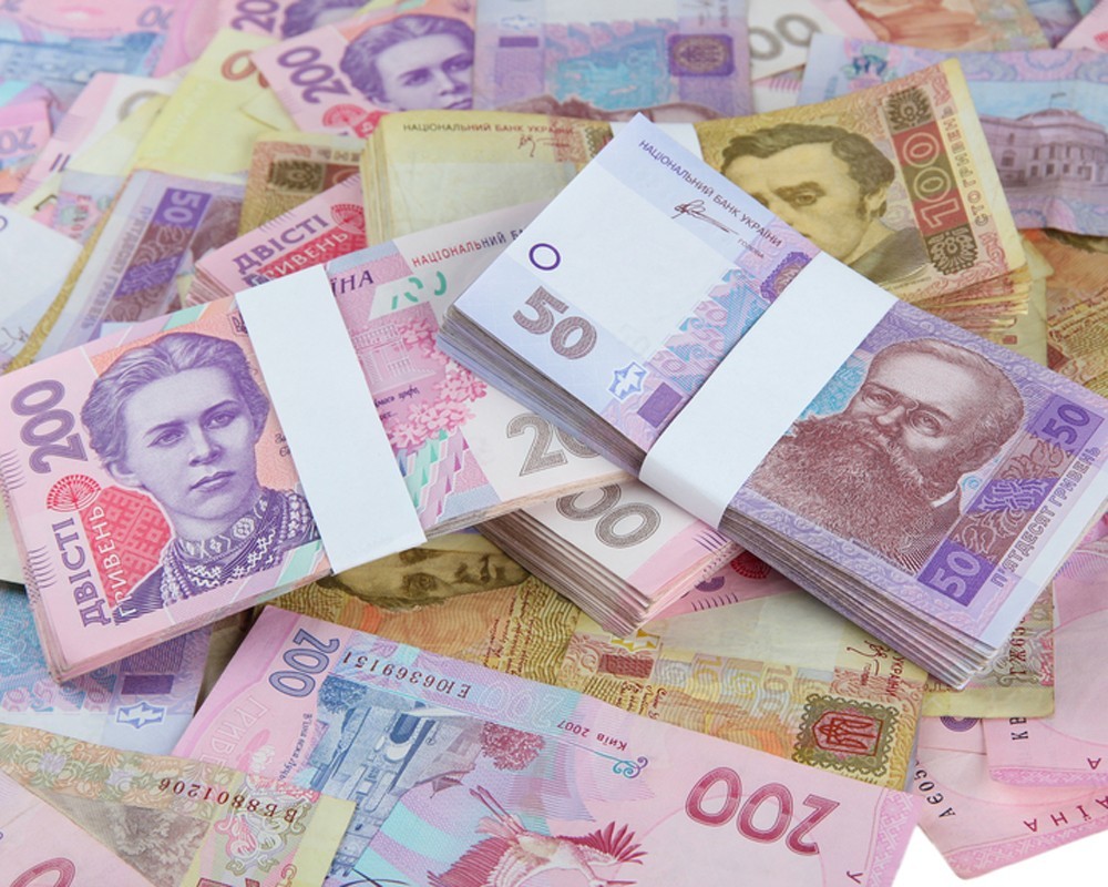 НБУ установил официальный курс на уровне 28,16 гривны за доллар