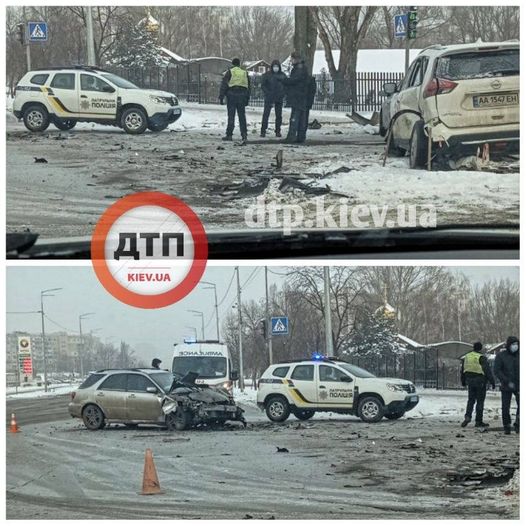 На Троещине в Киеве при ДТП разбились сразу три авто