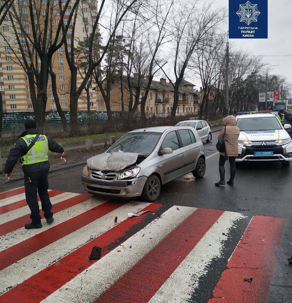В Соцгородке в Киеве на «зебре» сбили пешехода