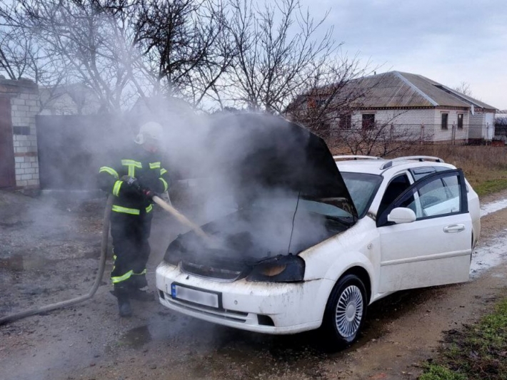 В Запорожской области сгорел Chevrolet