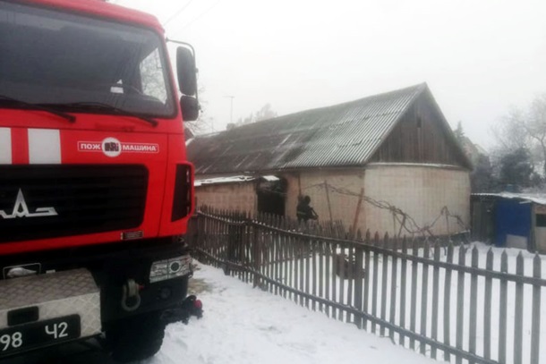 В Кривом Роге горел частный дом: погибли две женщины