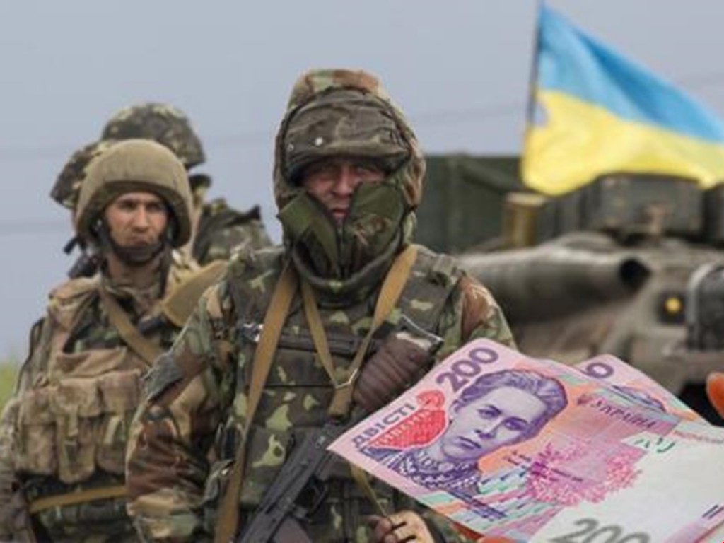 В Новом году в Украине выросла зарплата военных