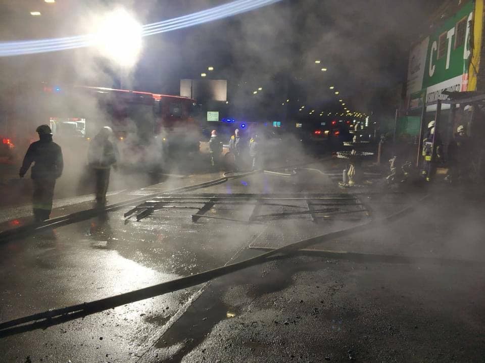 В Киеве в ночь на Рождество пожар уничтожил кафе