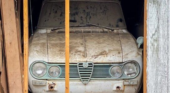В заброшенном гараже нашли 3 раритетных Alfa Romeo