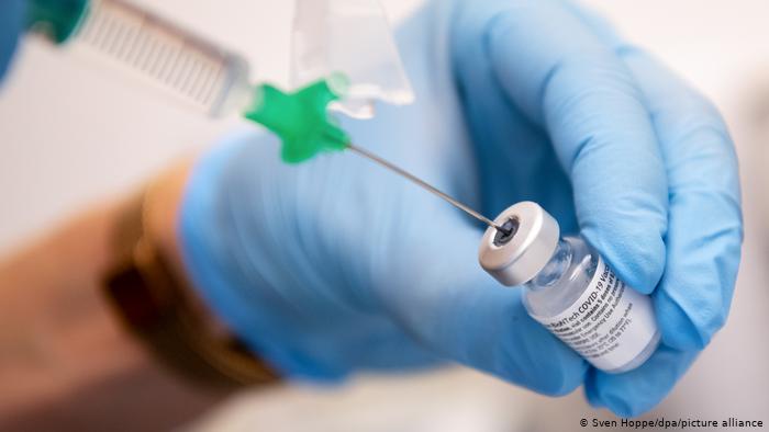 В РФ отказались использовать вакцины Pfizer и BioNTech