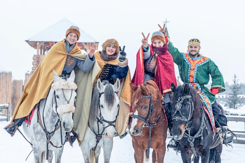 Под Киевом пройдет средневековое конное шоу с мастер-классами