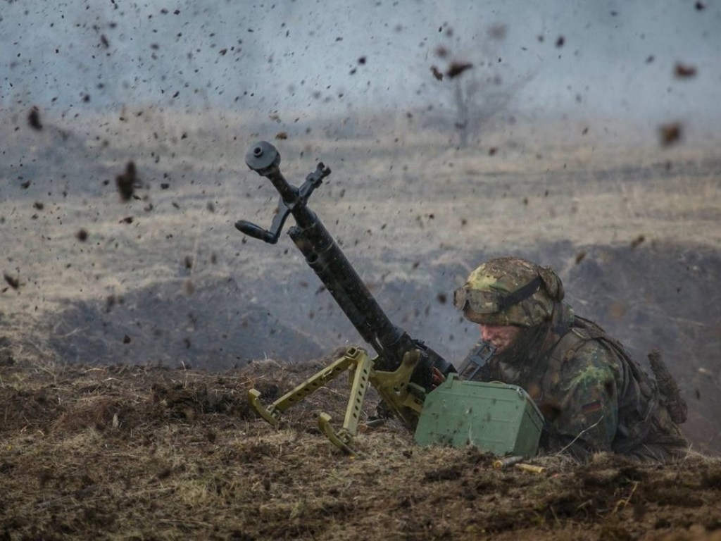 Сводка ООС: на Донбассе подорвалось трое бойцов ВСУ, есть потери
