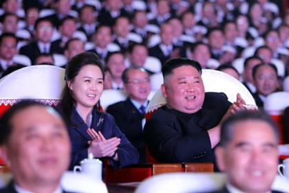 Жена Ким Чен Ына появилась на публике впервые за 13 месяцев