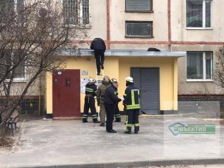 Трагедия в Харькове: девушка выпрыгнула из окна многоэтажки