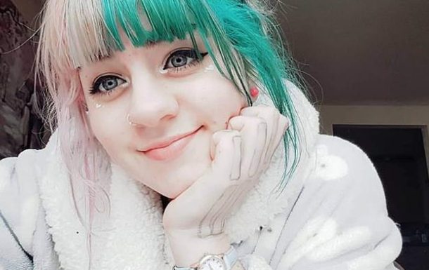 Жительница Великобритании уживается с 25-тью личностями в теле