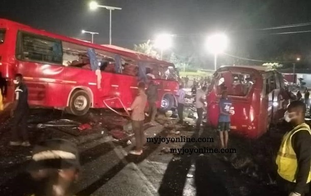 При лобовом столкновении автобусов в Гане погибло 16 человек