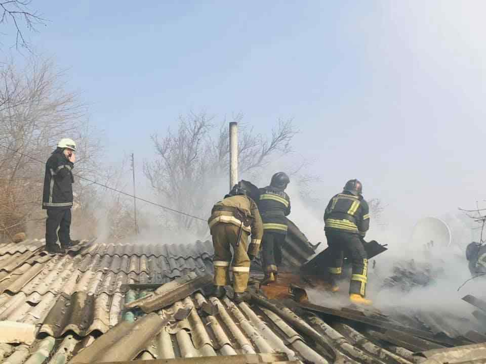 В Одессе загорелся жилой дом: есть пострадавшие