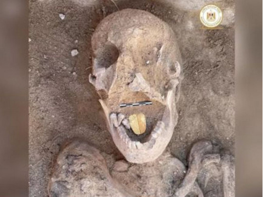 В Египте обнаружили мумию с золотым языком