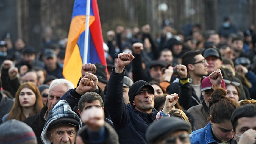 В Ереване вспыхнули протесты против Пашиняна