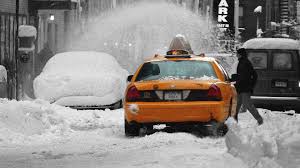 После снегопада столичные таксисты подняли цены в два раза