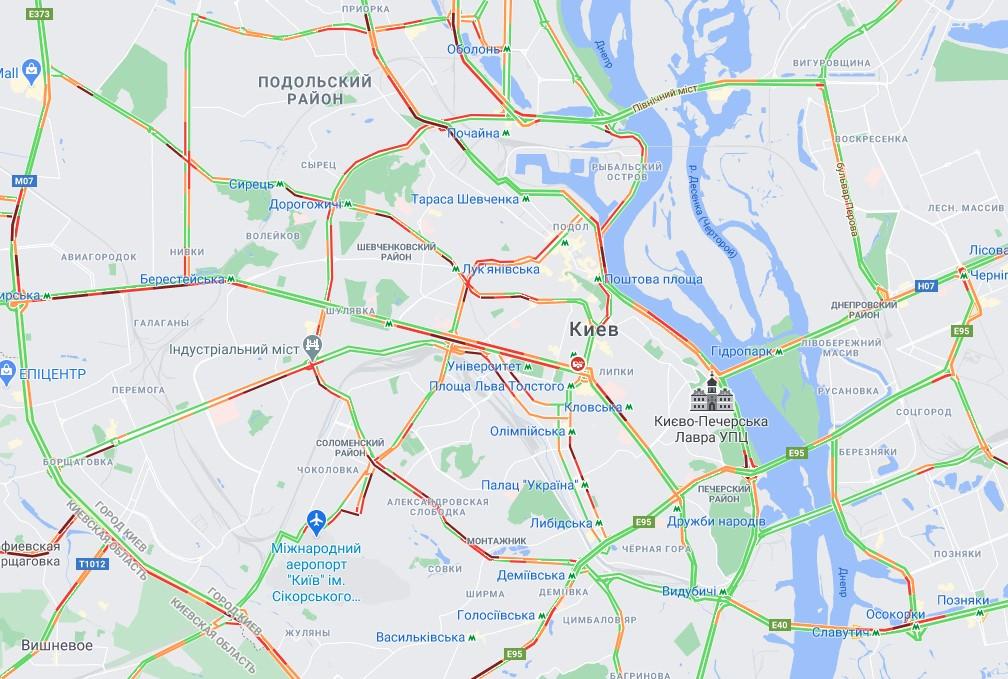 Киев сковали массовые пробки: карта