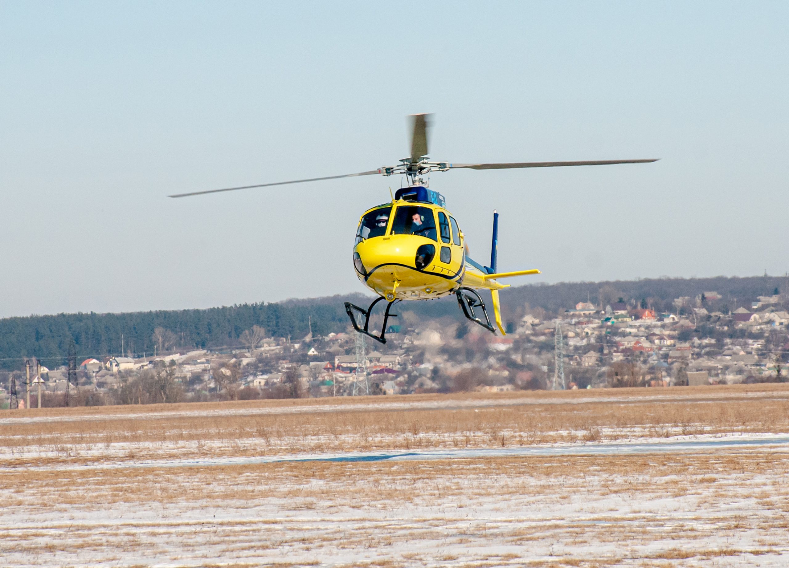 Харьковские пилоты тренировались летать на французских вертолетах