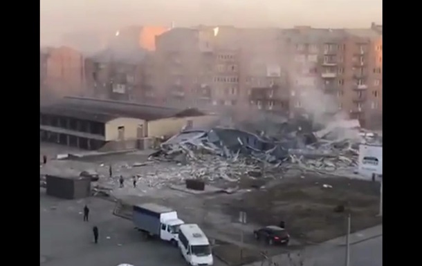 В России мощный взрыв обрушил супермаркет