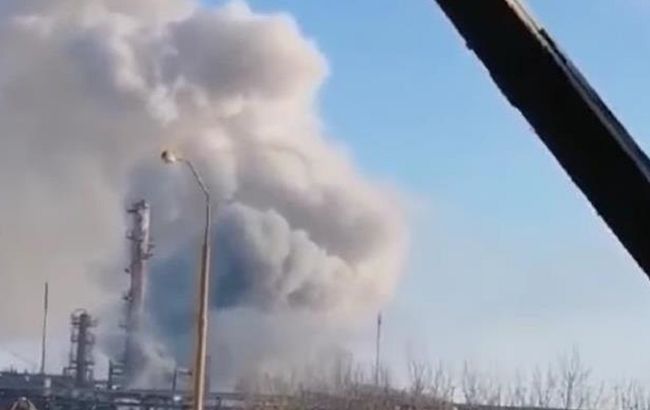 На заводе в Прикарпатье произошел выброс химикатов