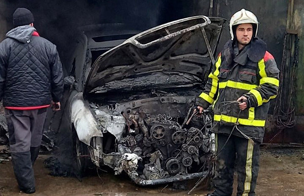 Пожар на Закарпатье: огонь полностью уничтожил Audi
