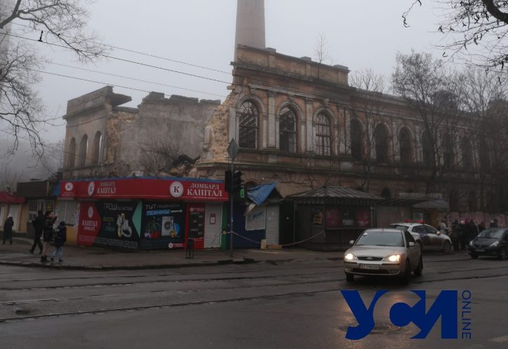 В Одессе частично обрушилось старинное здание