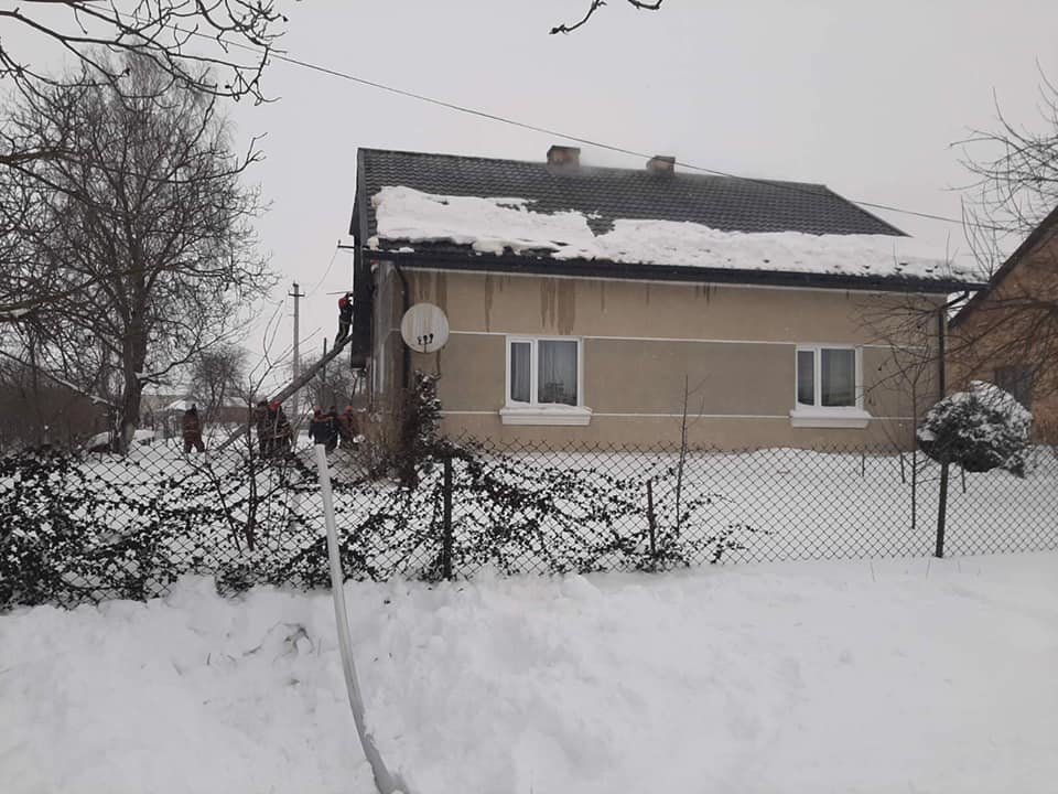В селе на Львовщине горел жилой дом