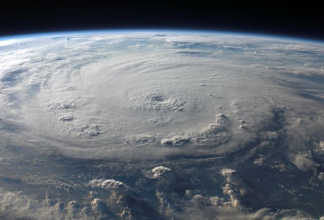 В Атлантике сезон ураганов начнется на две недели раньше