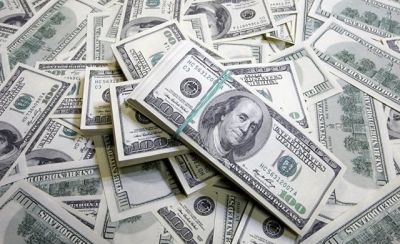 Два украинца попались в Польше за продажу фальшивых долларов